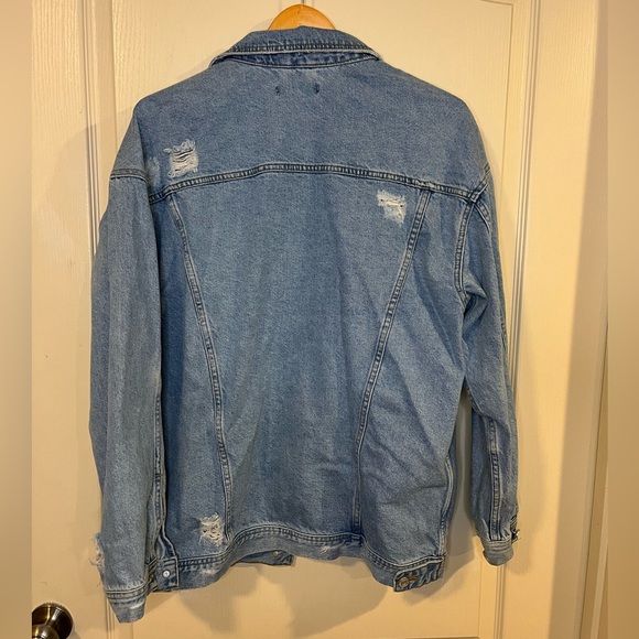 Missguided Light Wash Distressed Denim Jacket - Picture 7 of 7